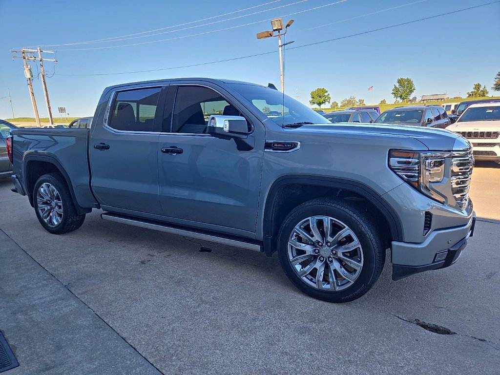 Used 2025 GMC Sierra 1500 Denali AWD/4WD image 34
