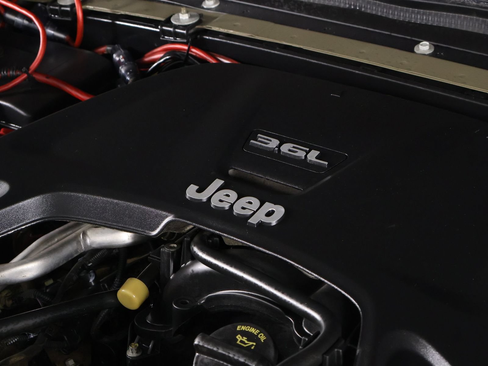 Used 2020 Jeep Gladiator Overland AWD/4WD image 27