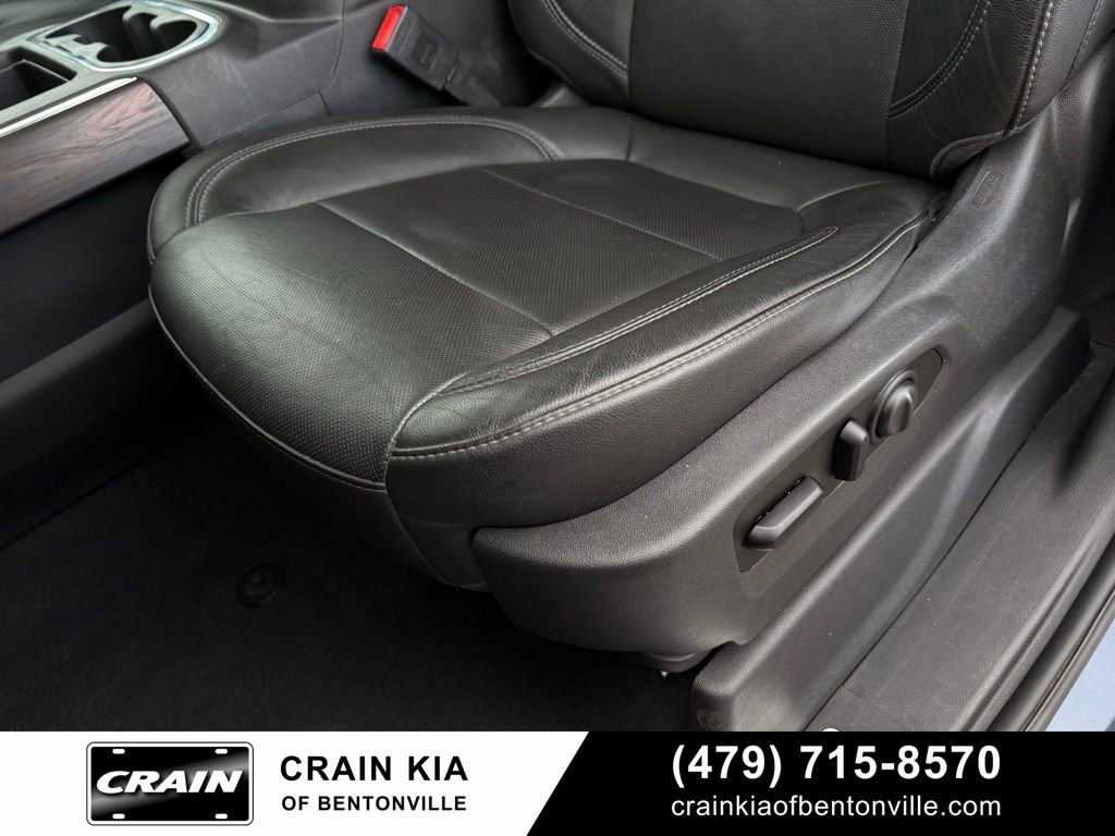 Used 2019 GMC Sierra 1500 SLT w/ SLT Premium Plus Package AWD/4WD image 22