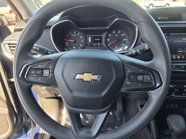Used 2021 Chevrolet TrailBlazer LT w/ Convenience Package FWD image 25