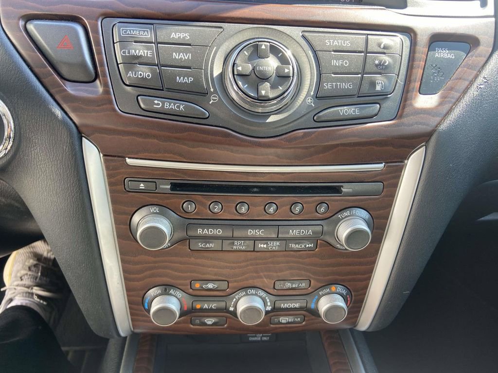 Used 2018 Nissan Pathfinder Platinum w/ Cargo Package FWD image 28