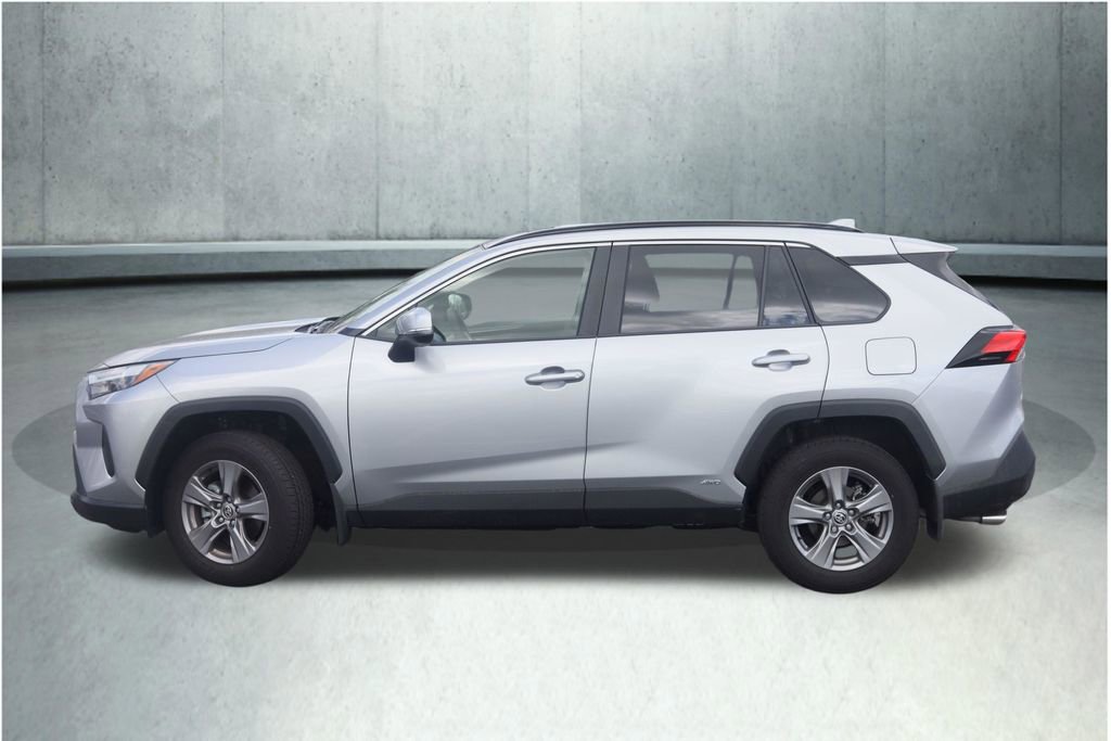 Used 2025 Toyota RAV4 XLE w/ Convenience Package AWD/4WD image 14
