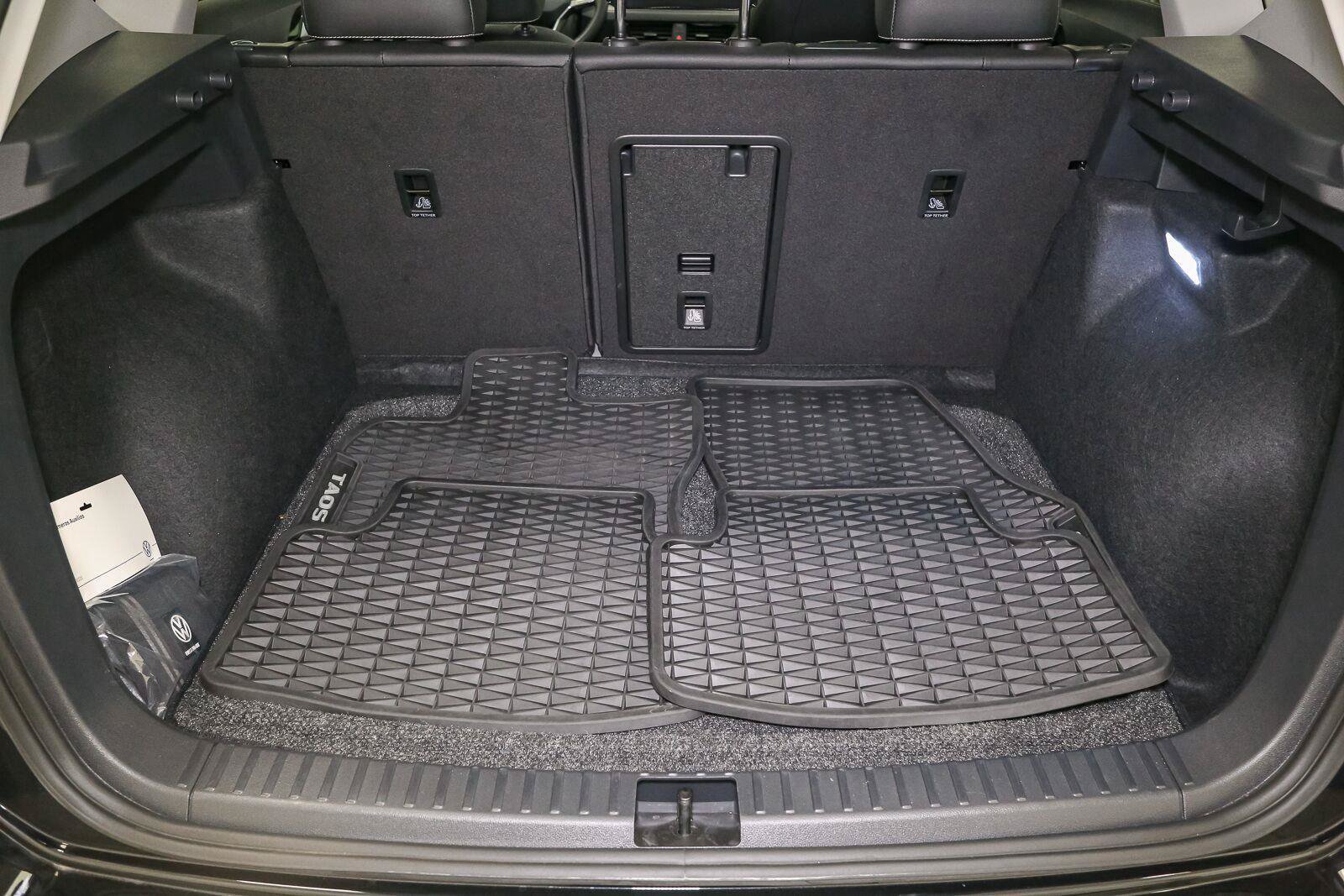 Certified 2024 Volkswagen Taos SEL AWD/4WD image 14