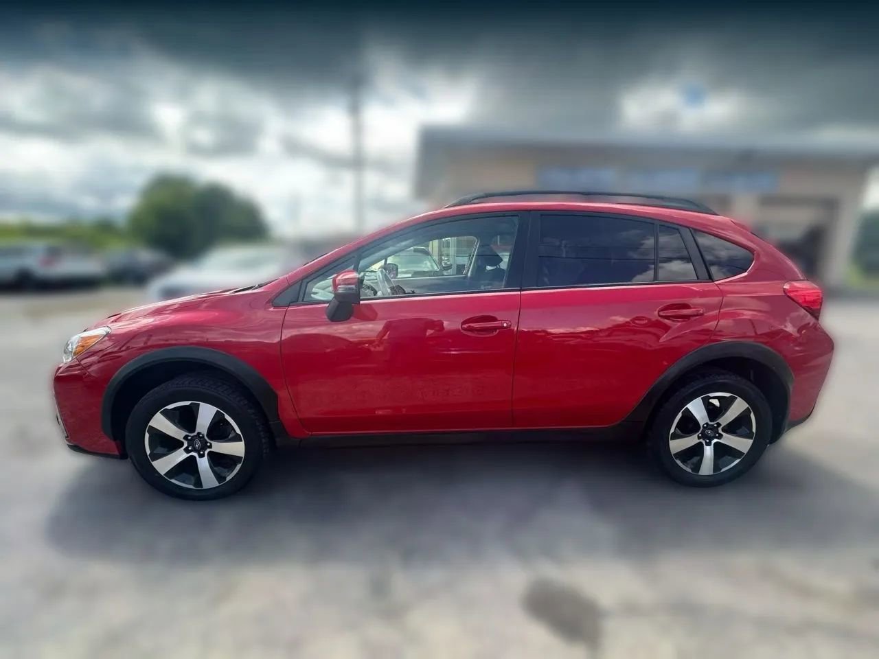 Used 2017 Subaru Crosstrek 2.0i Premium w/ Special Edition image 3