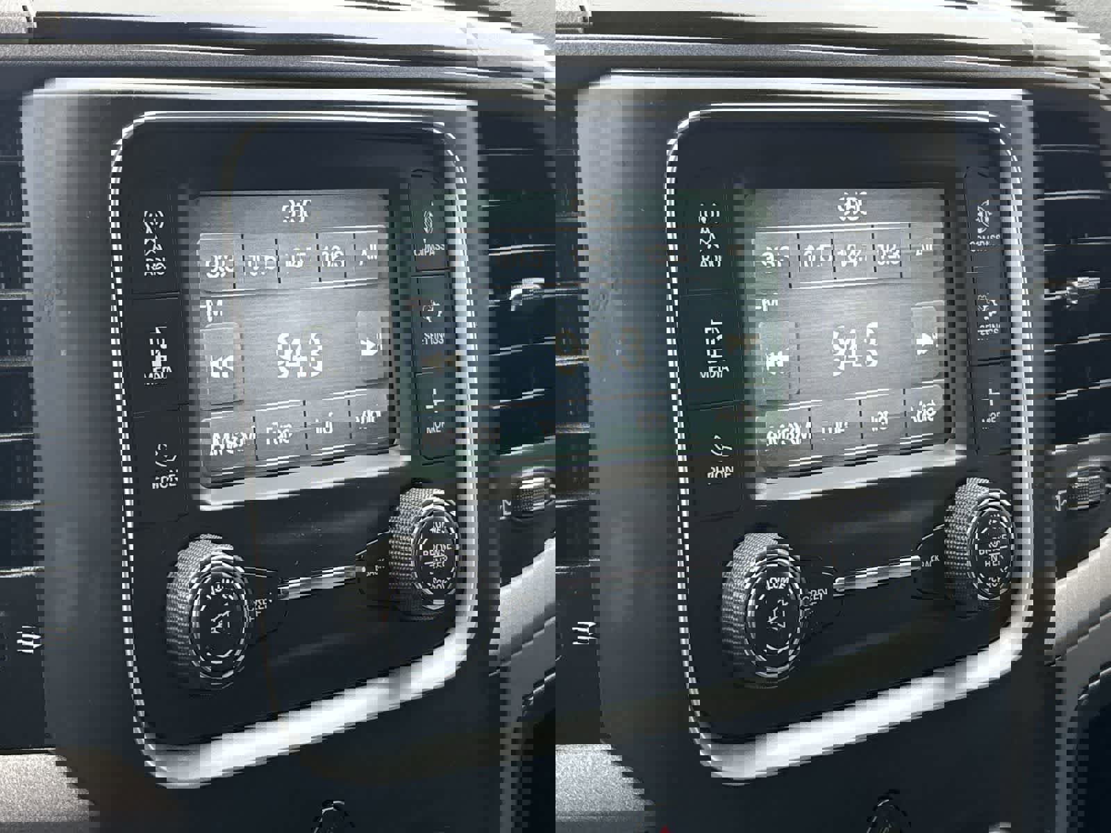 Certified 2016 RAM 2500 Tradesman w/ Chrome Appearance Group image 16