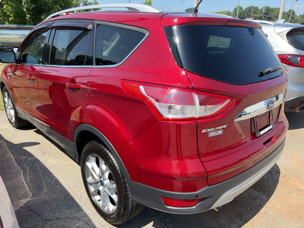 Used 2014 Ford Escape Titanium w/ Equipment Group 401A AWD/4WD image 3