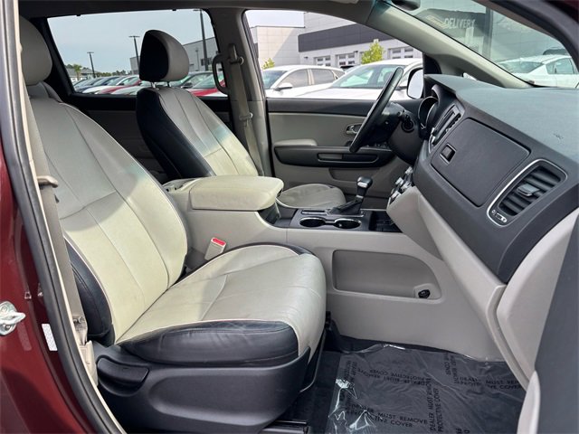 Used 2020 Kia Sedona EX image 18