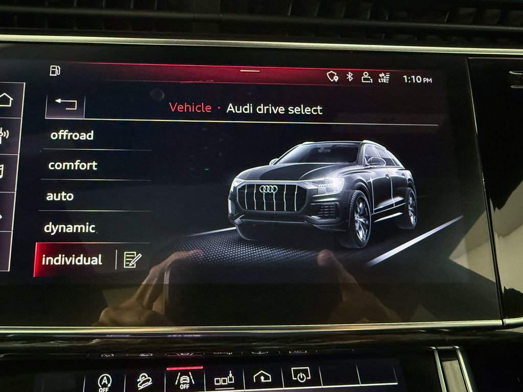 Used 2019 Audi Q8 Premium Plus w/ Premium Plus image 27