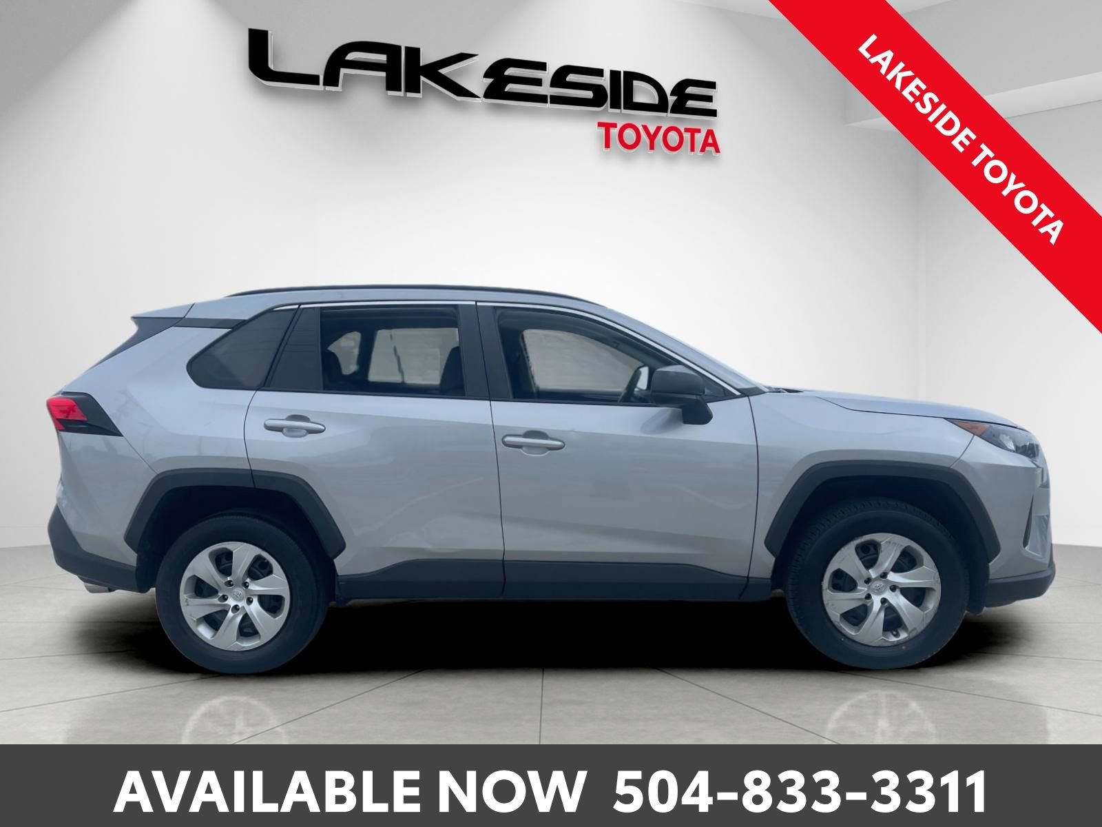 Used 2021 Toyota RAV4 LE image 7