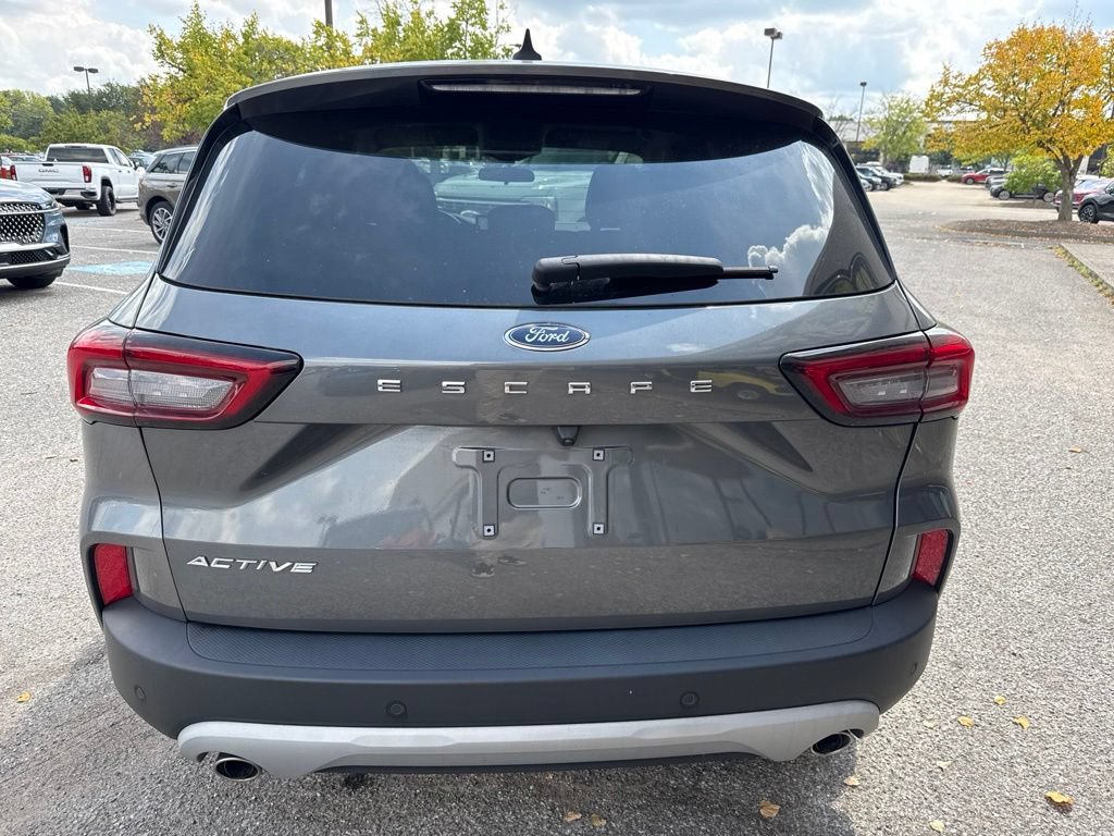Used 2025 Ford Escape Active w/ Active Premium Tech Pack FWD image 11