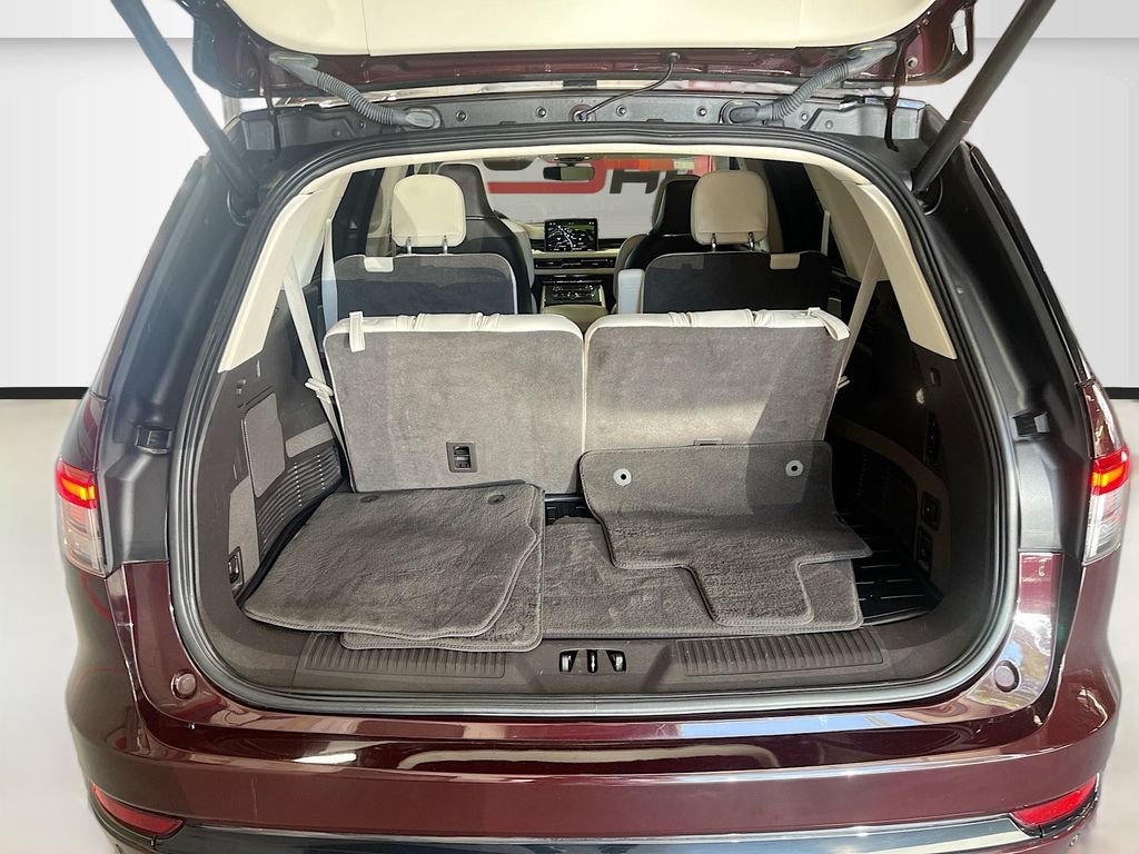 Used 2023 Lincoln Aviator Black Label AWD/4WD image 29