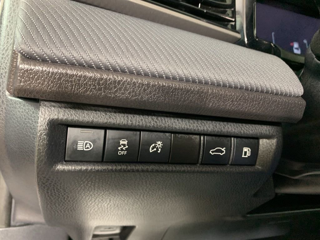 Used 2025 Toyota Camry SE image 18