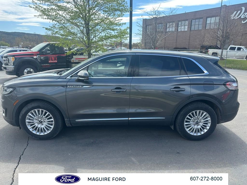 Used 2019 Lincoln Nautilus Premier image 9
