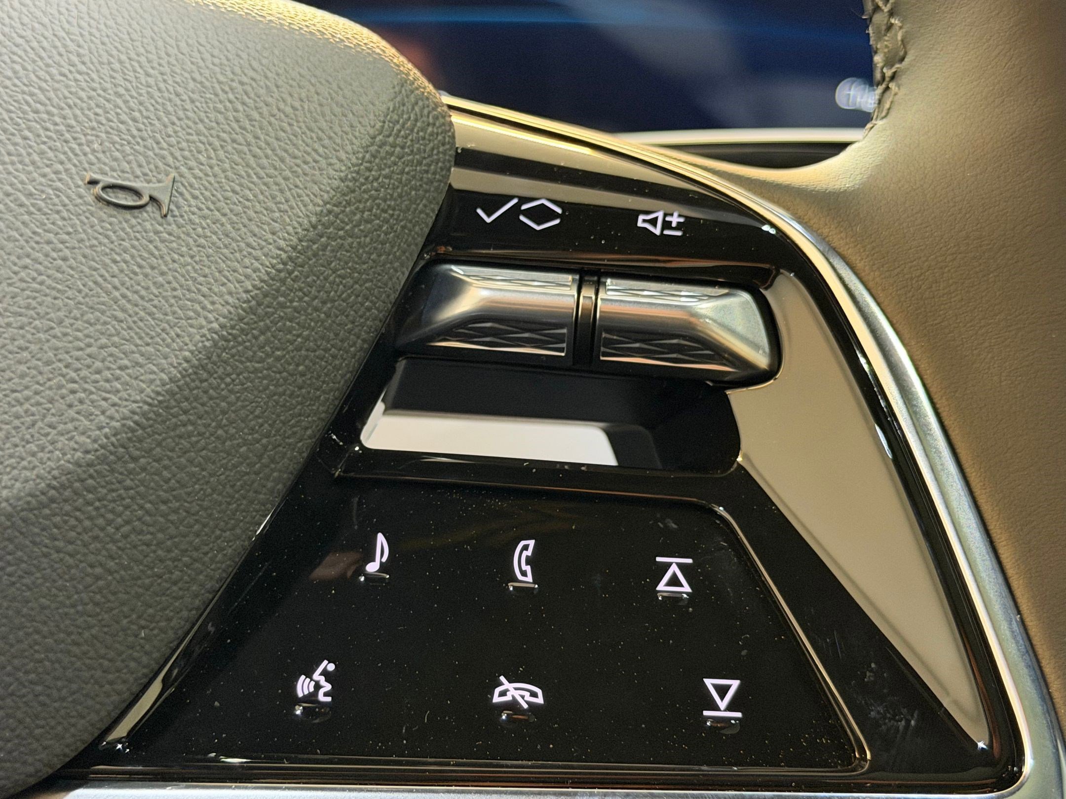 New 2026 Cadillac Vistiq Sport image 29