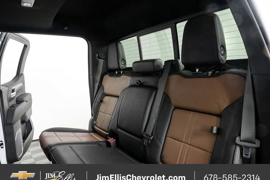 Used 2023 Chevrolet Silverado 1500 High Country w/ High Country Premium Package AWD/4WD image 20