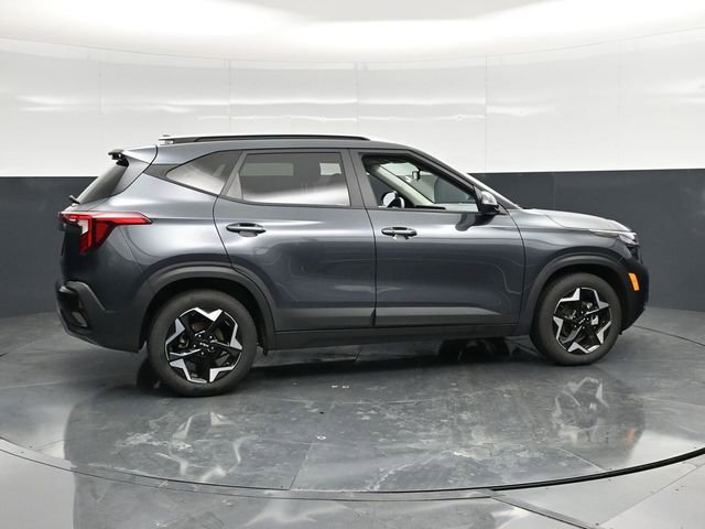 Used 2025 Kia Seltos S FWD image 2