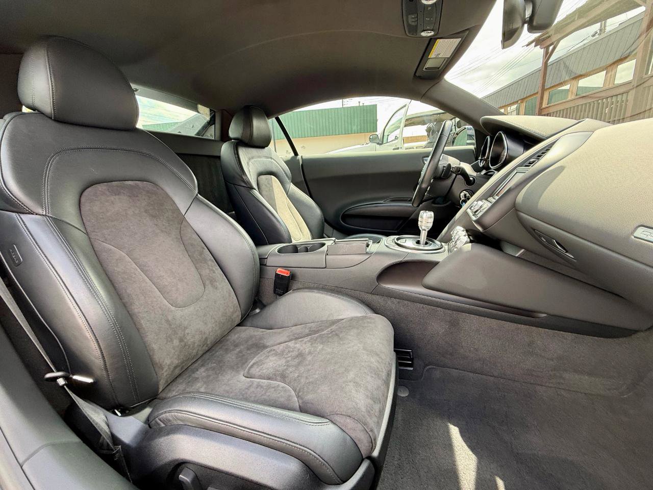 Used 2012 Audi R8 V8 AWD/4WD image 37