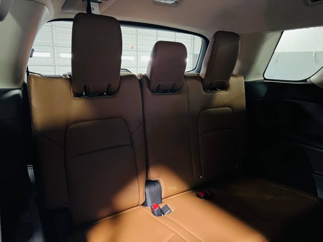 New 2026 Nissan Pathfinder Platinum FWD image 31