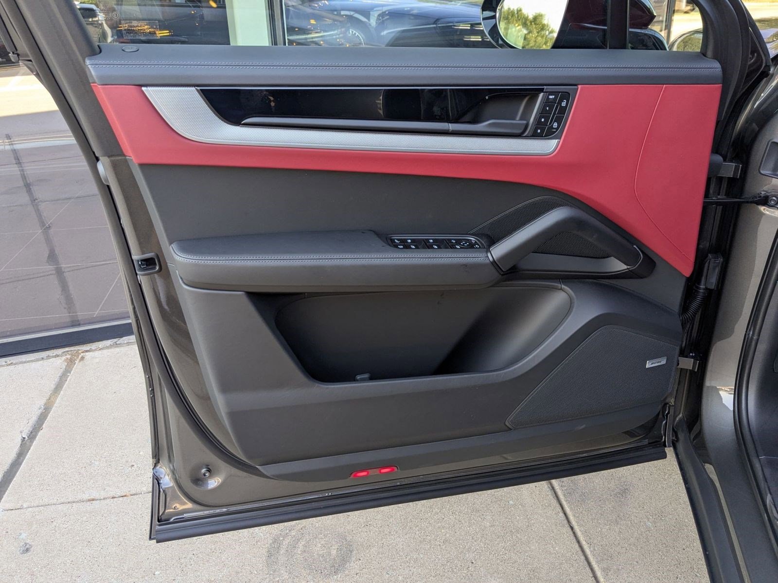 New 2026 Porsche Cayenne E-Hybrid image 13