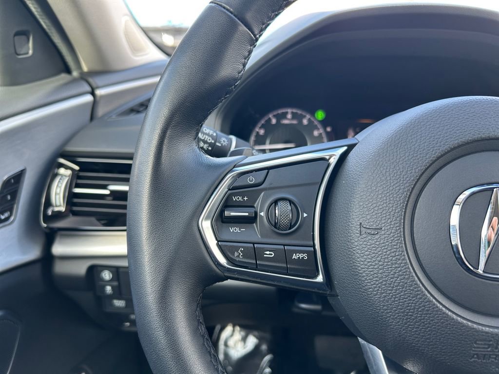 Used 2024 Acura RDX SH-AWD image 17