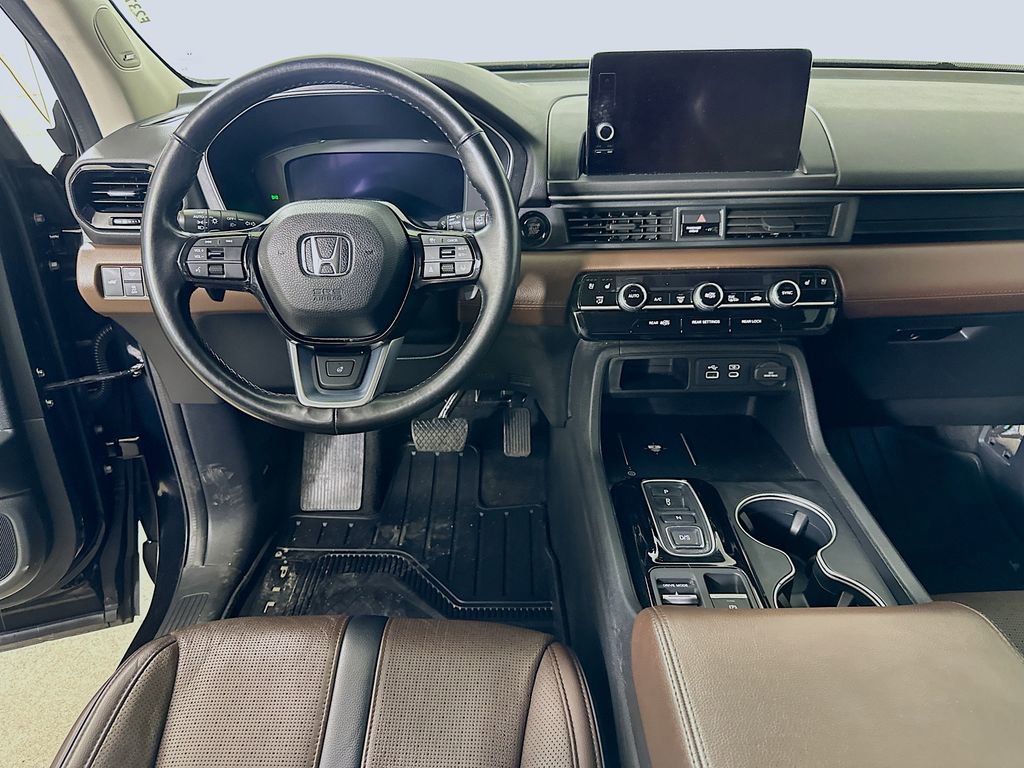 Used 2023 Honda Pilot Elite image 18