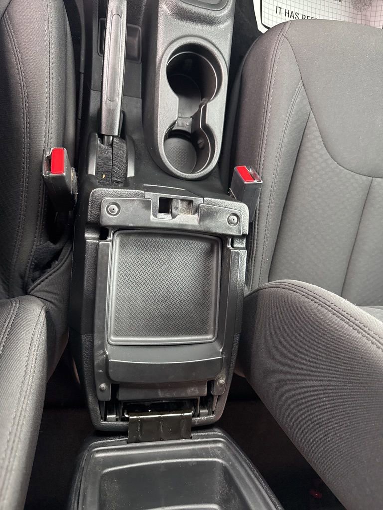 Used 2018 Jeep Wrangler Sport image 29