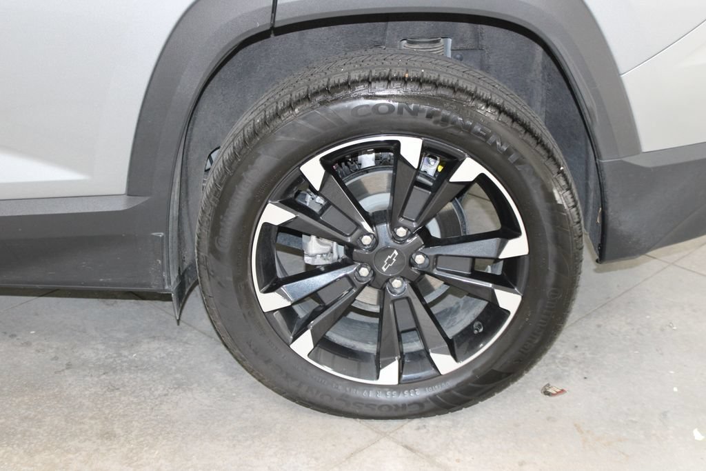 Used 2026 Chevrolet Equinox RS FWD image 48