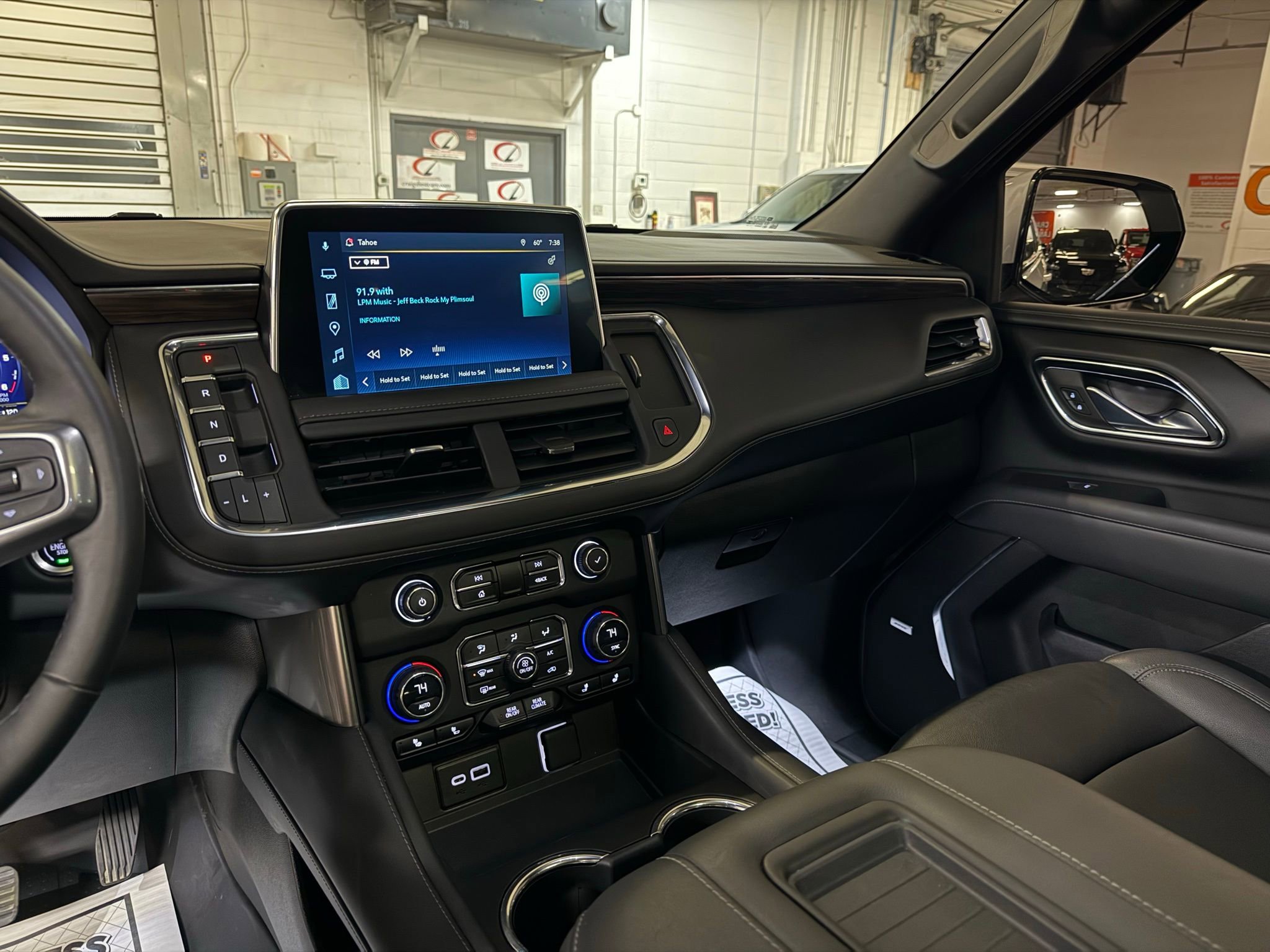 Used 2023 Chevrolet Tahoe Z71 image 48