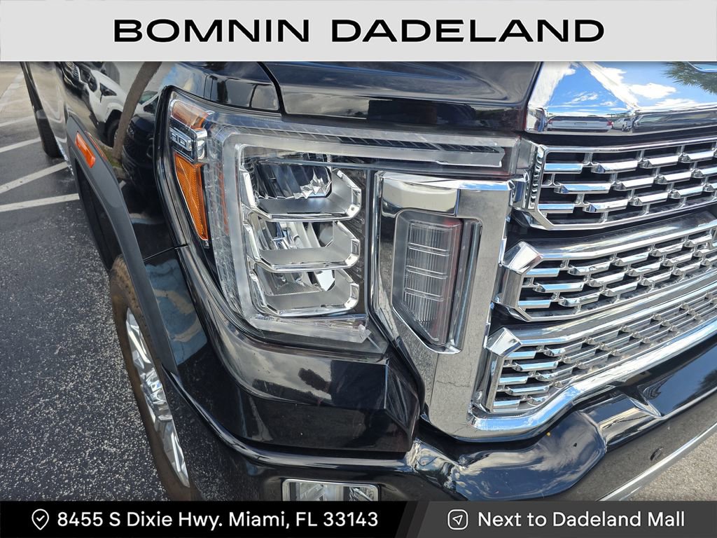 Used 2022 GMC Sierra 3500 Denali w/ Denali Ultimate Package image 9