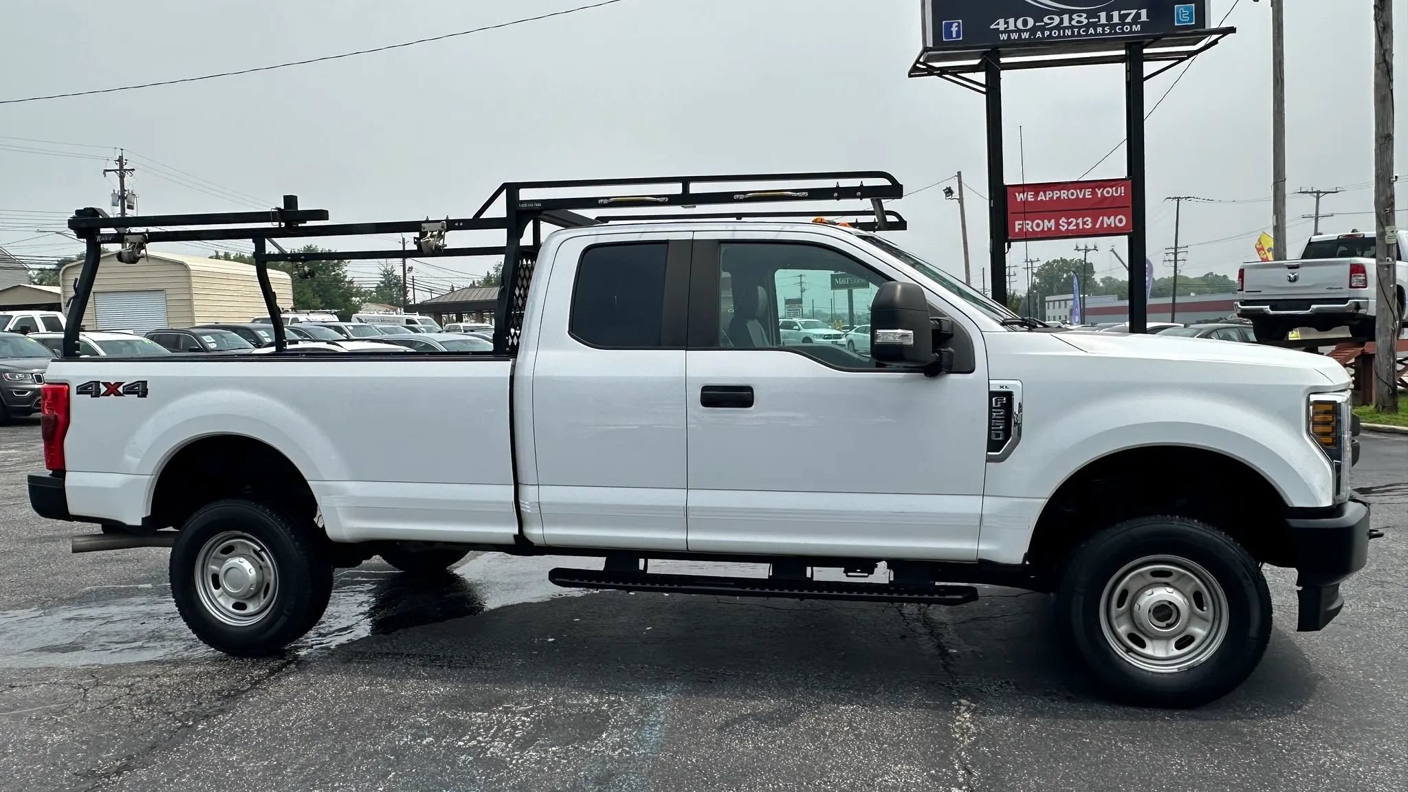 Used 2019 Ford F250 XL w/ Power Equipment Group AWD/4WD image 4