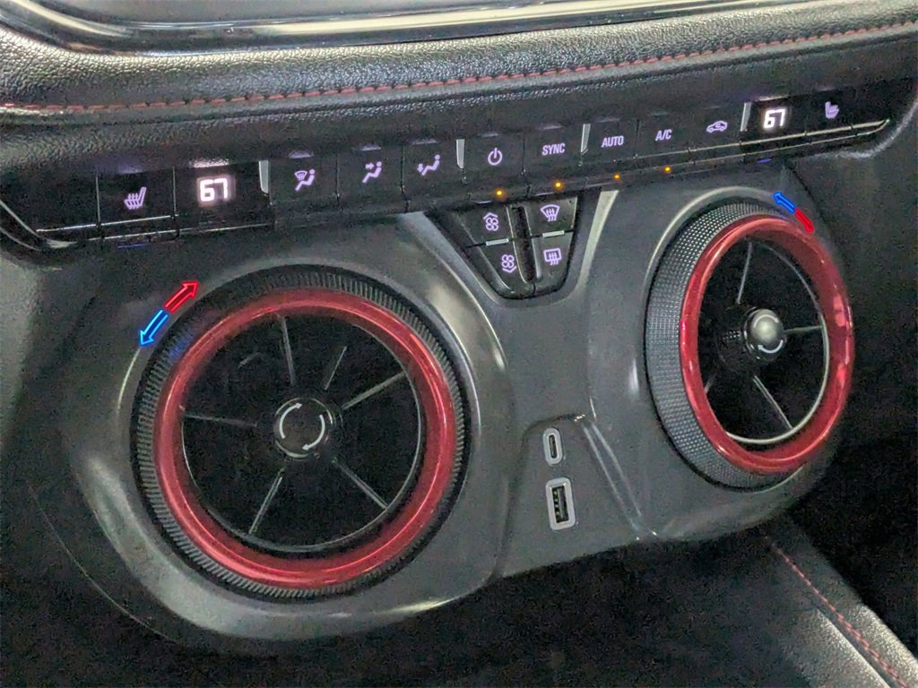 Used 2025 Chevrolet Blazer RS image 23