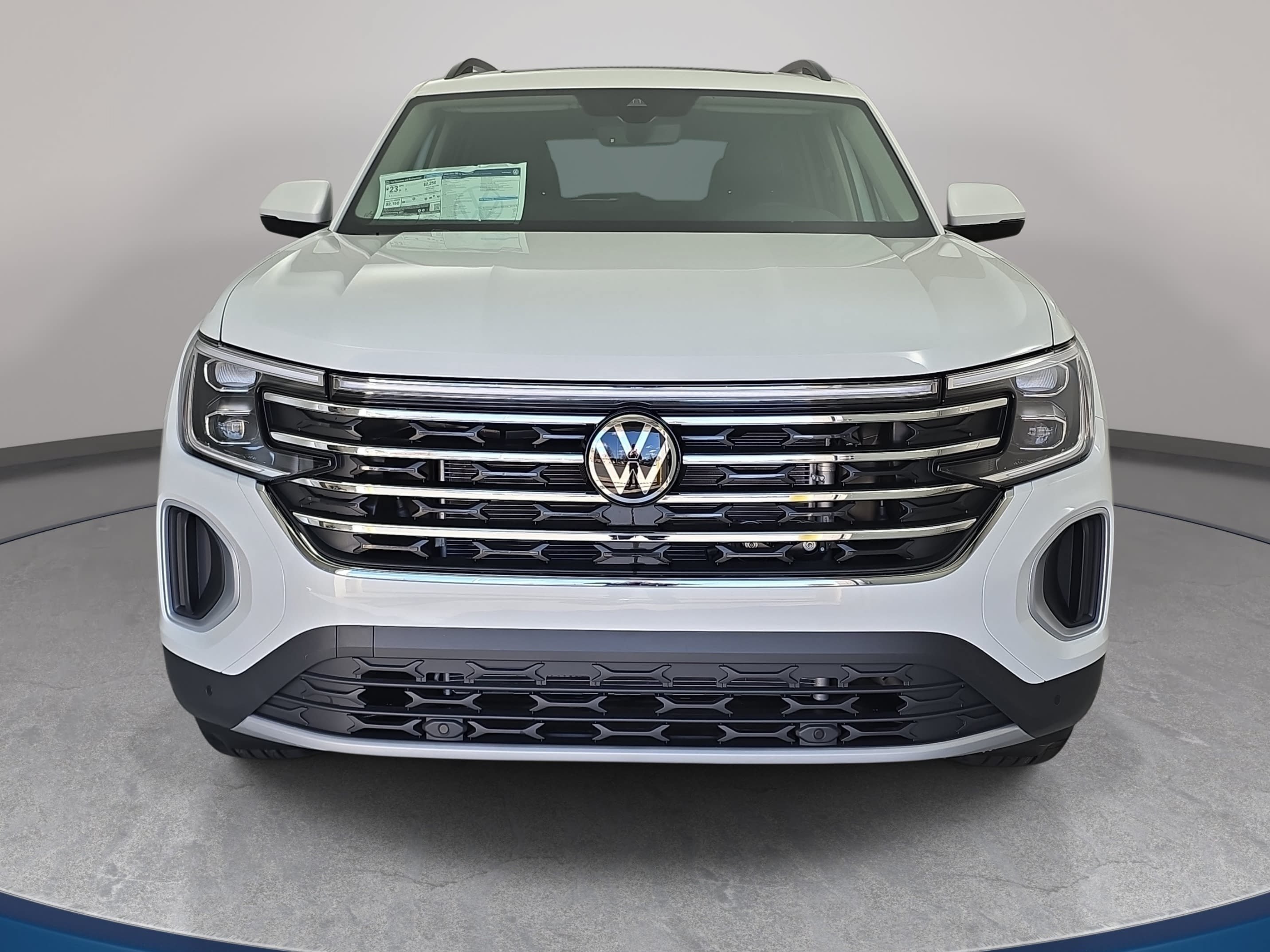 New 2026 Volkswagen Atlas SE FWD image 2