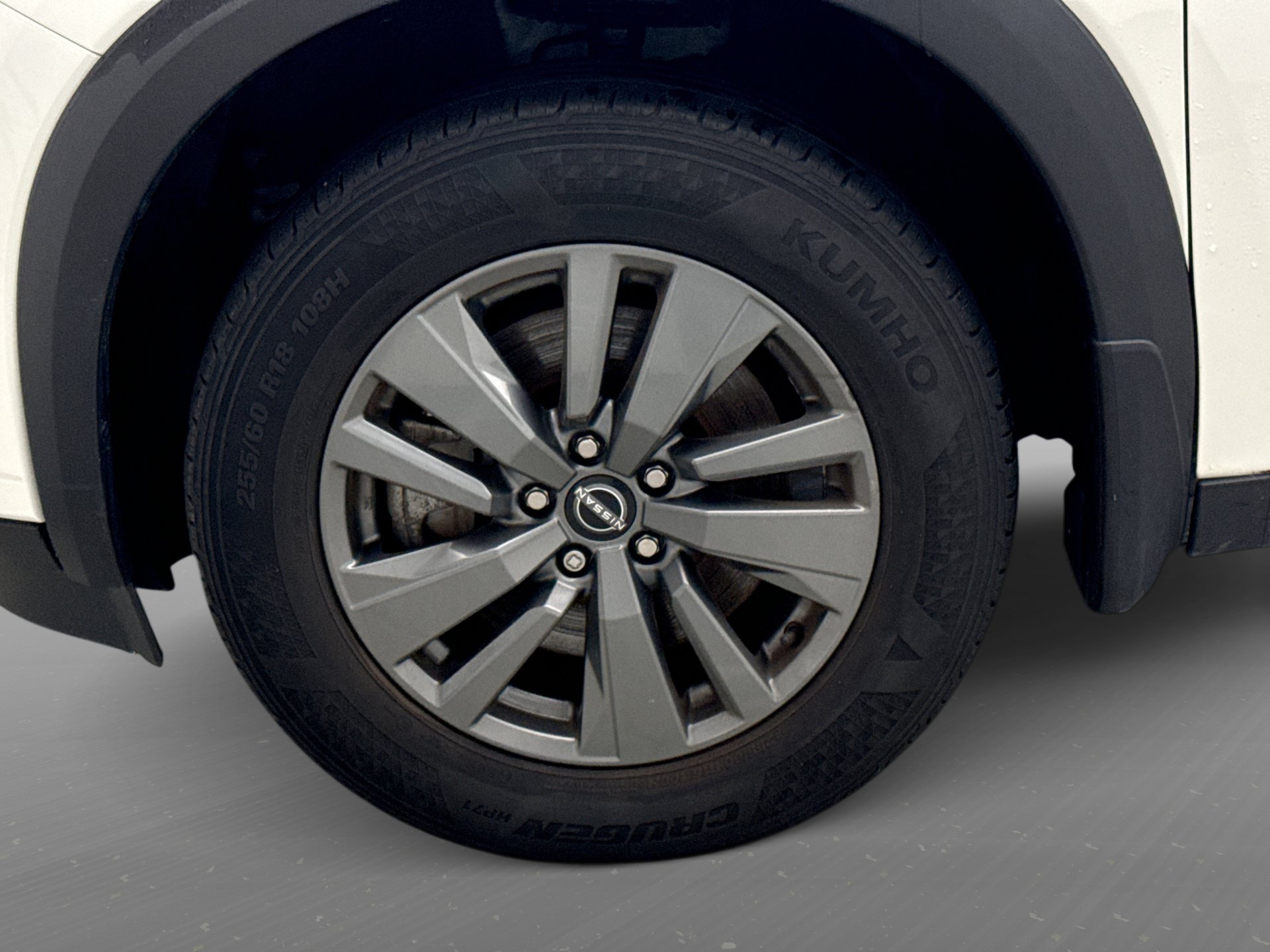 Used 2024 Nissan Pathfinder S AWD/4WD image 12