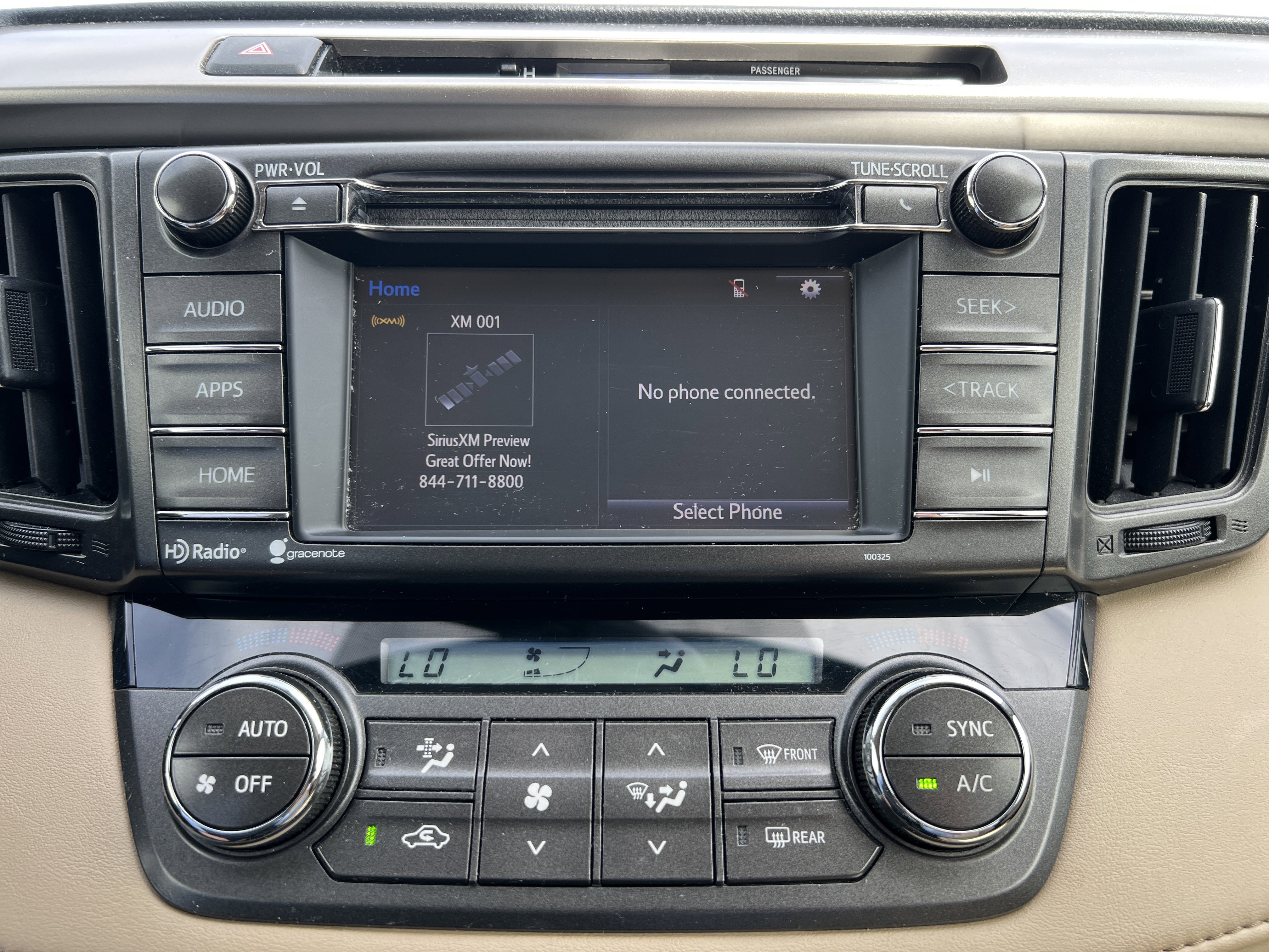 Used 2015 Toyota RAV4 XLE image 7