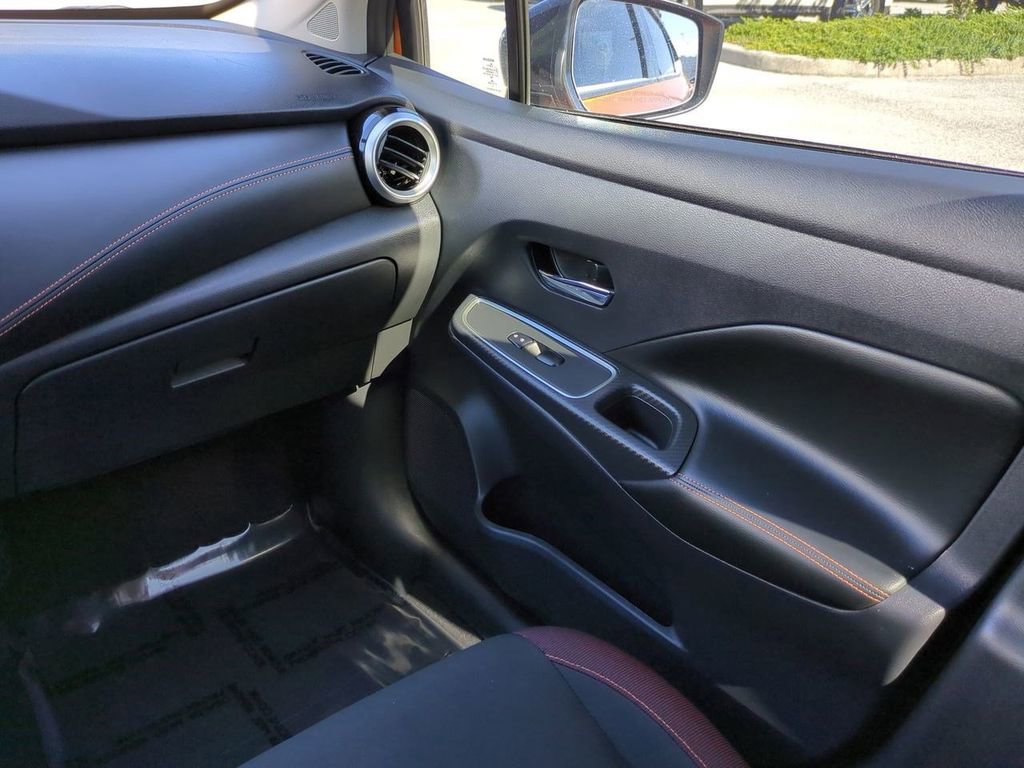 Certified 2022 Nissan Versa SR w/ Convenience Package image 16