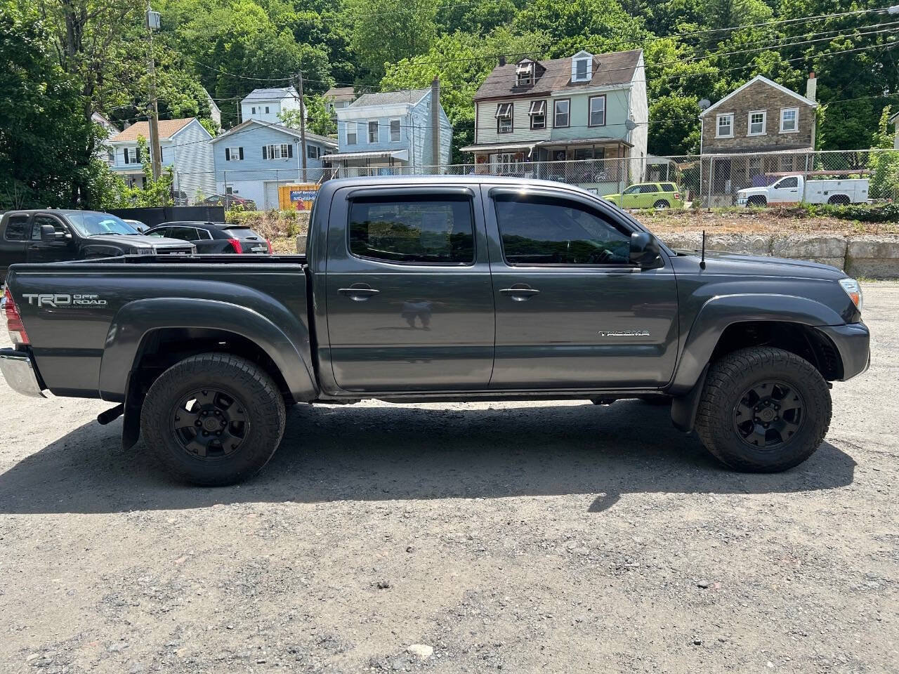Used 2013 Toyota Tacoma 4x4 Double Cab w/ TRD Off-Road Pkg image 6