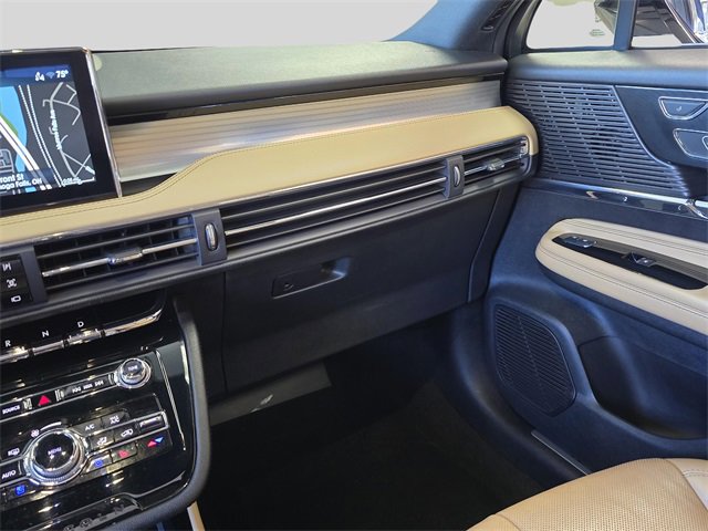 Used 2022 Lincoln Corsair Reserve w/ Equipment Group 201A image 29