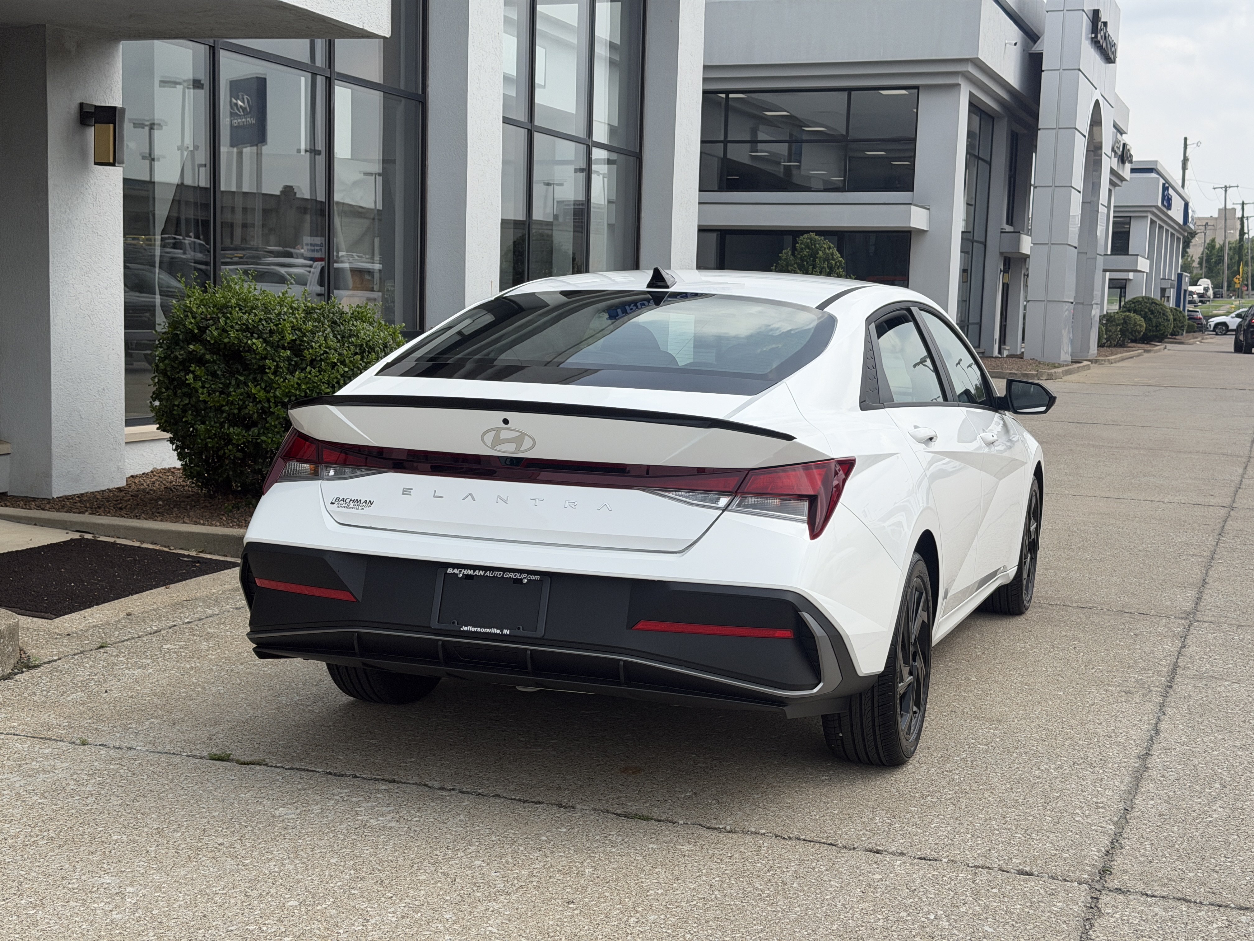New 2026 Hyundai Elantra SEL Sport FWD image 5