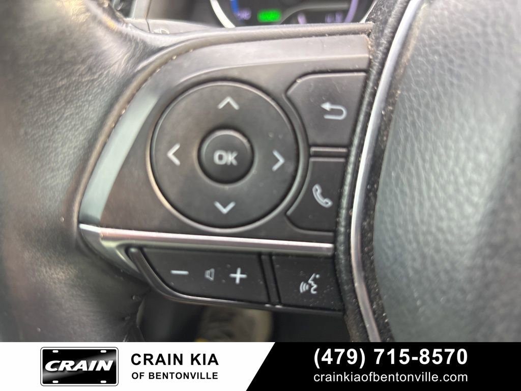 Used 2020 Toyota Camry XLE FWD image 29