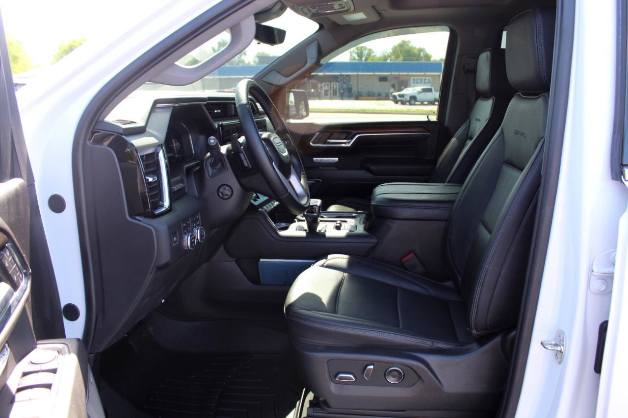 Used 2024 GMC Sierra 1500 Denali w/ Denali Reserve Package AWD/4WD image 9