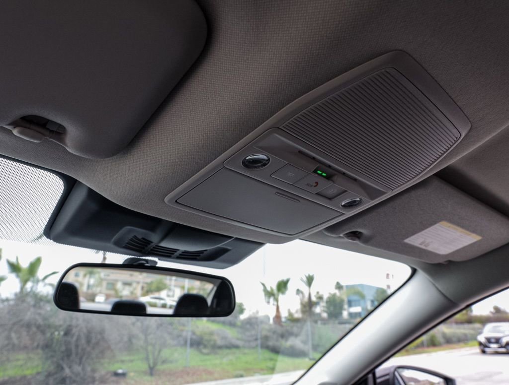 New 2026 Nissan Sentra SR w/ Floor Mat Package FWD image 31