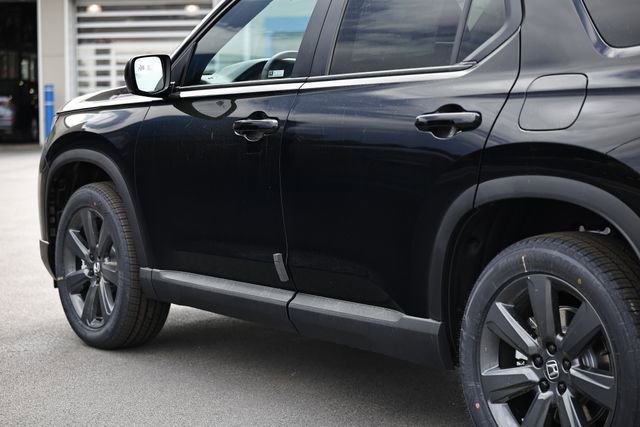 New 2026 Honda Pilot Sport image 9