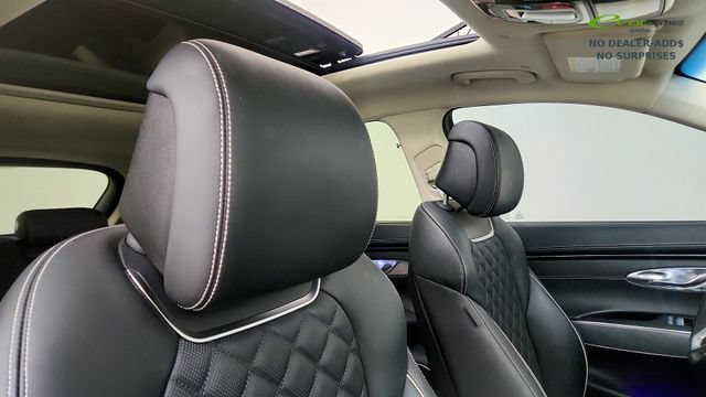 Used 2025 Genesis Electrified GV70 w/ Prestige Package AWD/4WD image 35