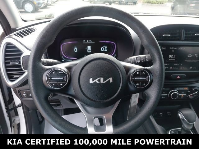Certified 2025 Kia Soul LX image 11