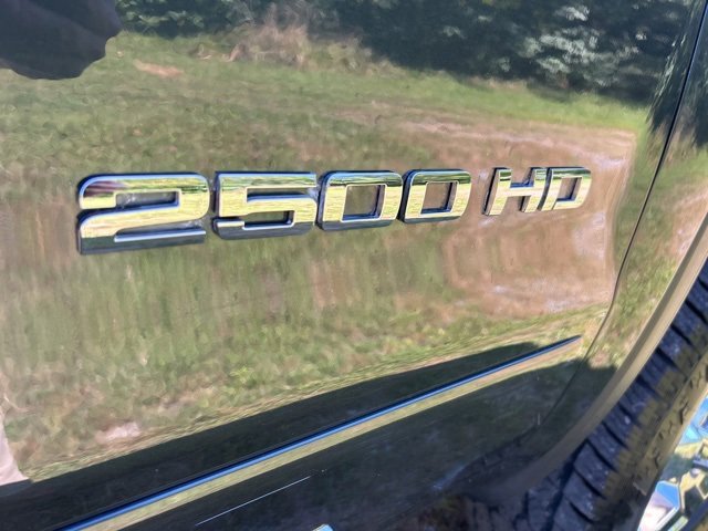 Used 2017 GMC Sierra 2500 SLE w/ SLE Preferred Package image 10