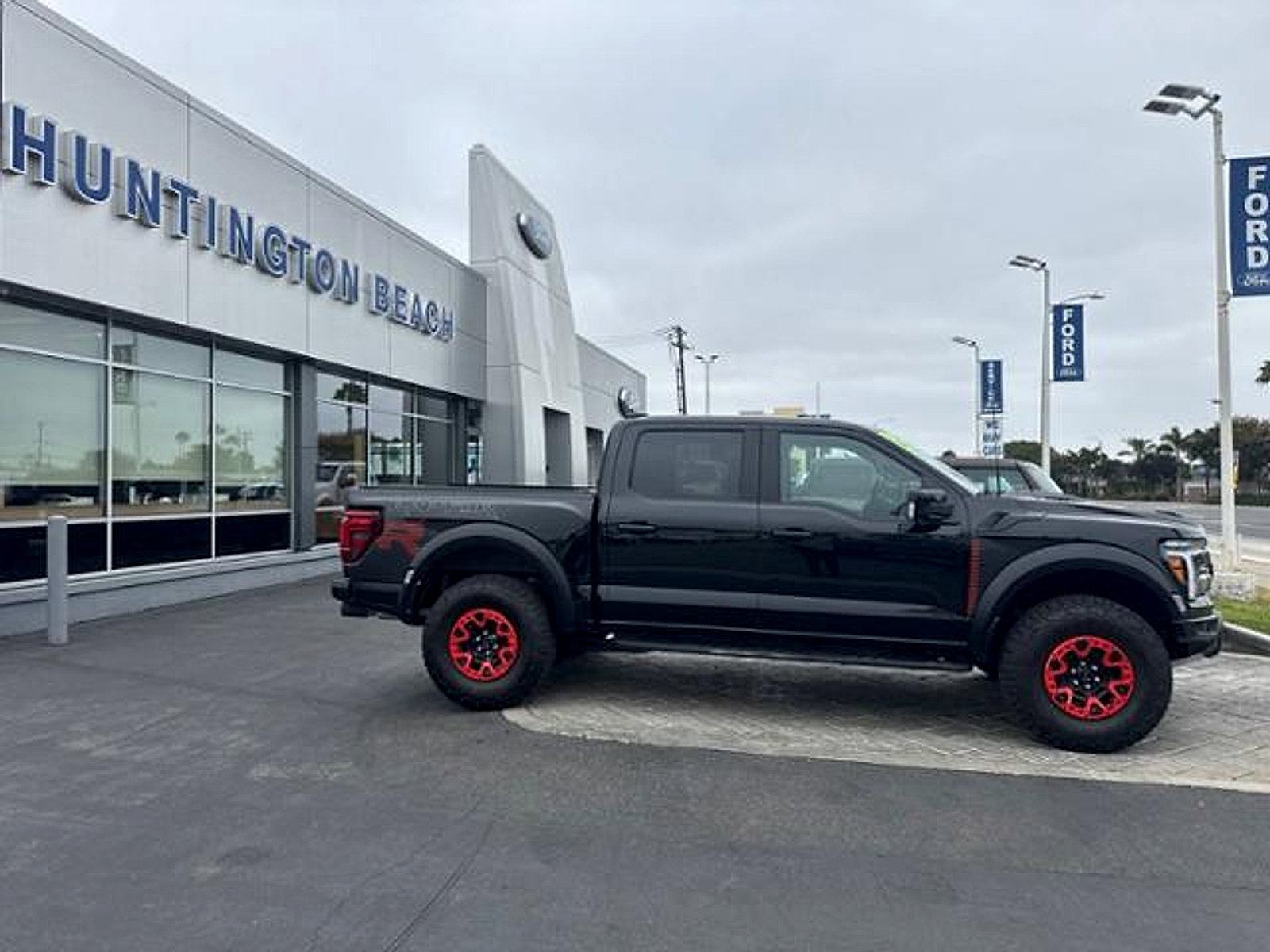 Used 2026 Ford F150 Raptor w/ Equipment Group 803A Raptor R AWD/4WD image 3