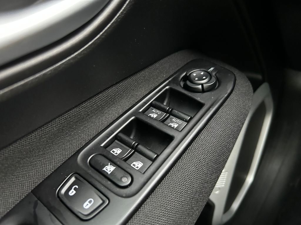 Used 2020 Jeep Renegade Sport w/ Sport Appearance Group image 19