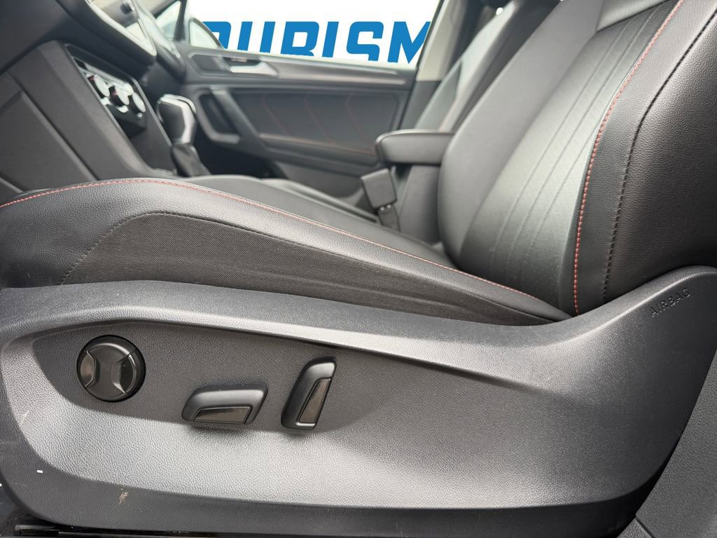 Used 2024 Volkswagen Tiguan Wolfsburg Edition image 19