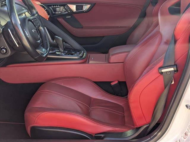 Used 2016 Jaguar F-TYPE R image 18