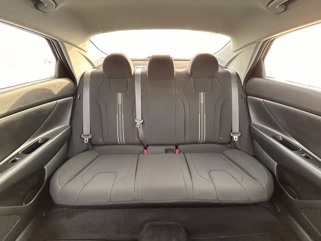 Used 2024 Hyundai Elantra SEL image 36
